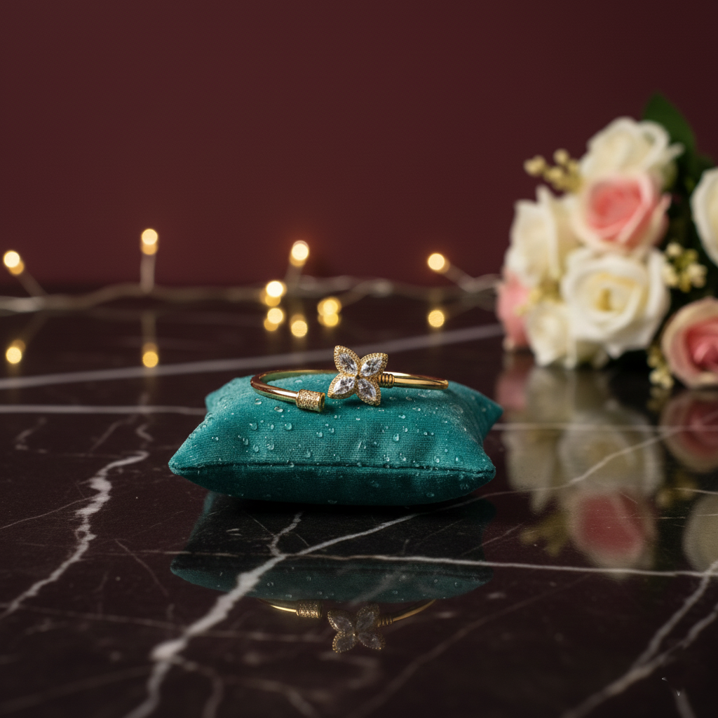 Quadra Bloom Cuff Kada - Gold